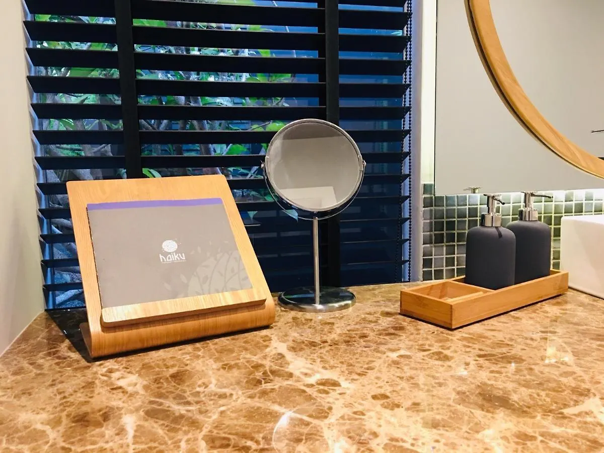 Zen Studio Suite Layan Beach  Apartment